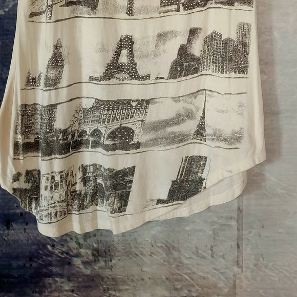 Occasion T-shirt with metal rhinestones, London, Paris, Venice, etc - Picture 2 of 4